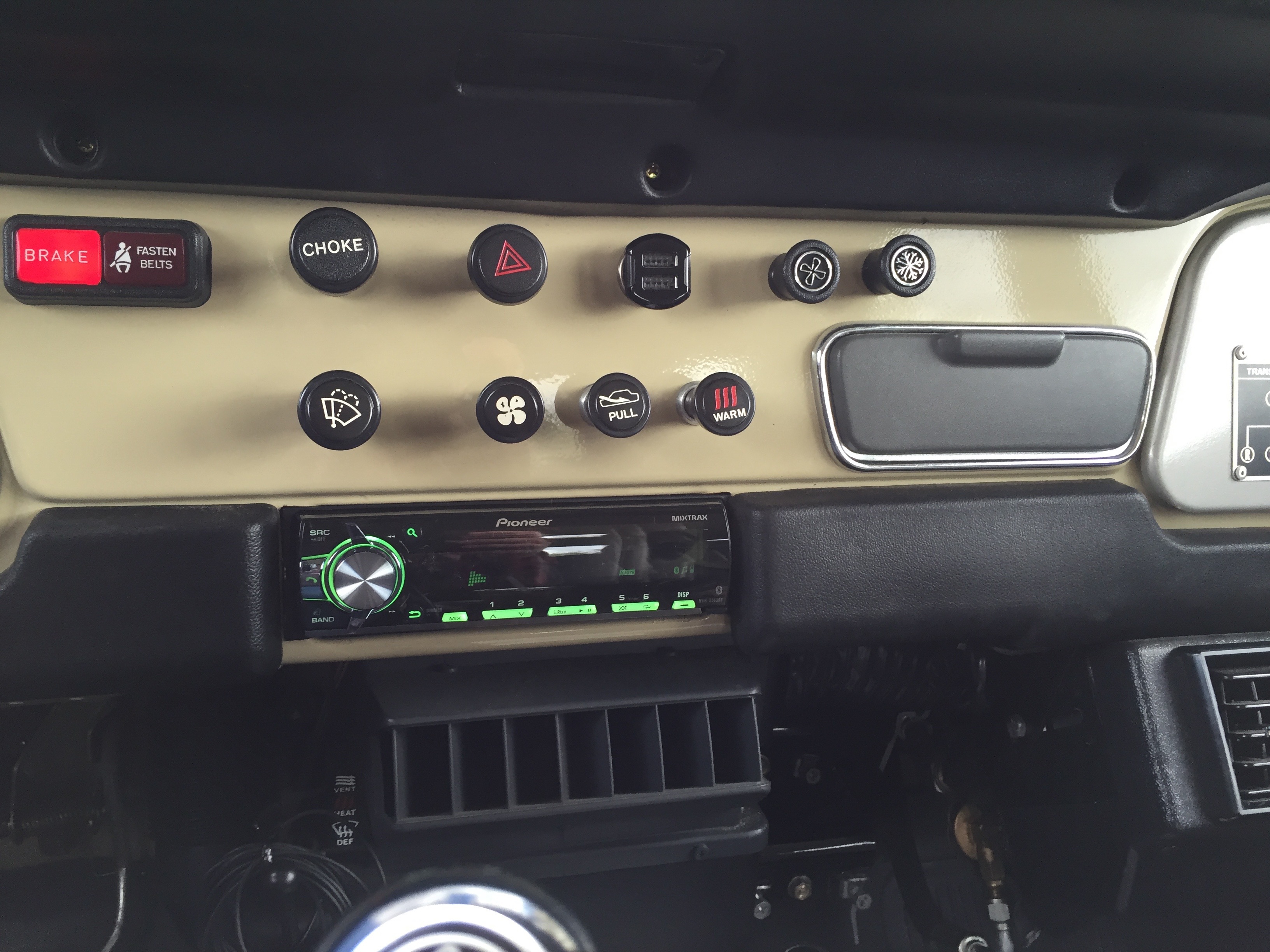 fj40-pioneer-grn.jpg
