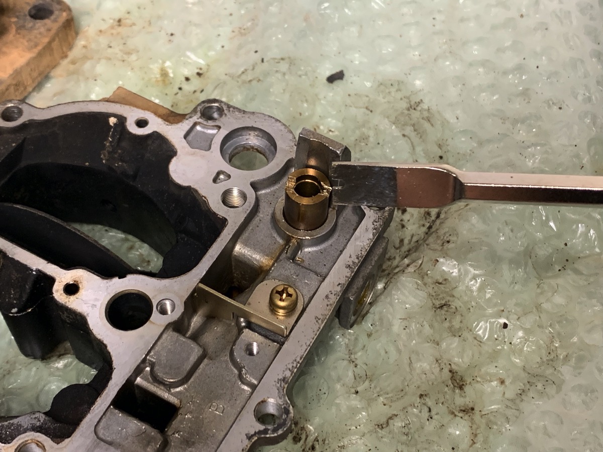 MUD_CARB_20needlevalve.jpg