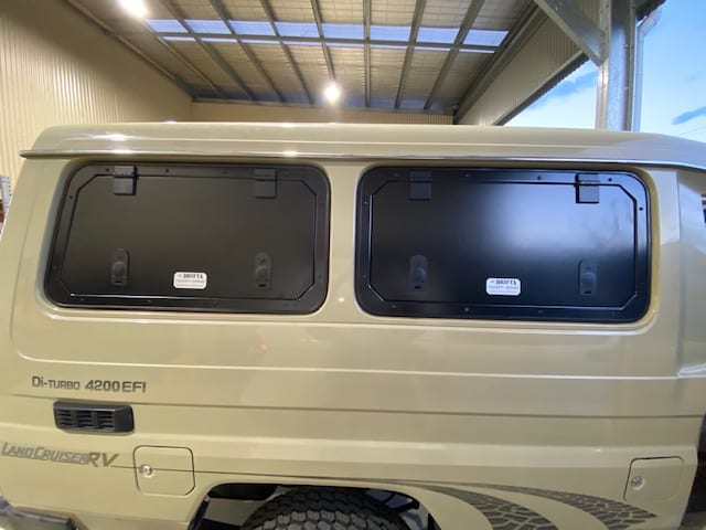 troopy-fitouts-troopy-gull-wing-window18-1.jpg