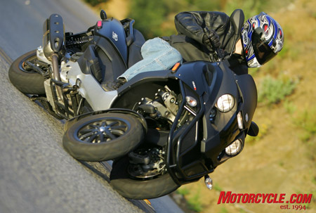 08_june_piaggio_mp3_08.jpg
