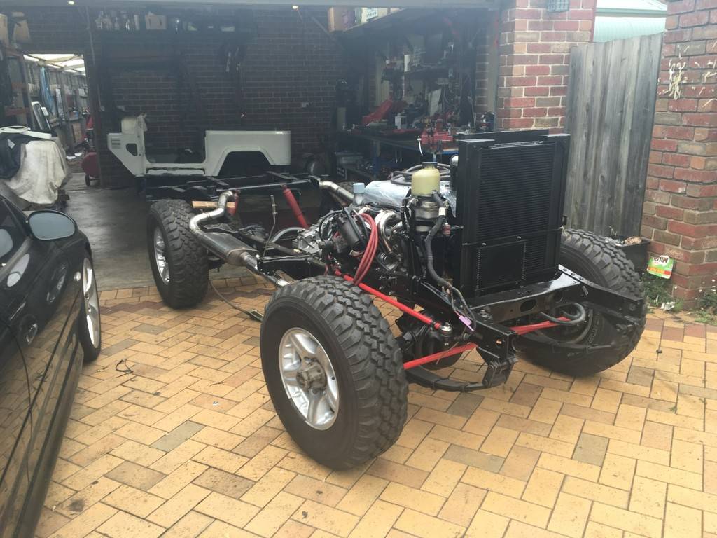 Installing%20Radiator%2016_zpsxbohu5qn.jpg