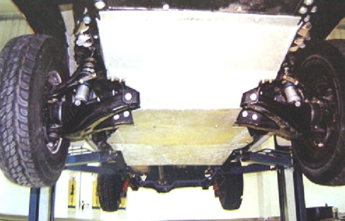 LC100desertpatrolunderside.jpg