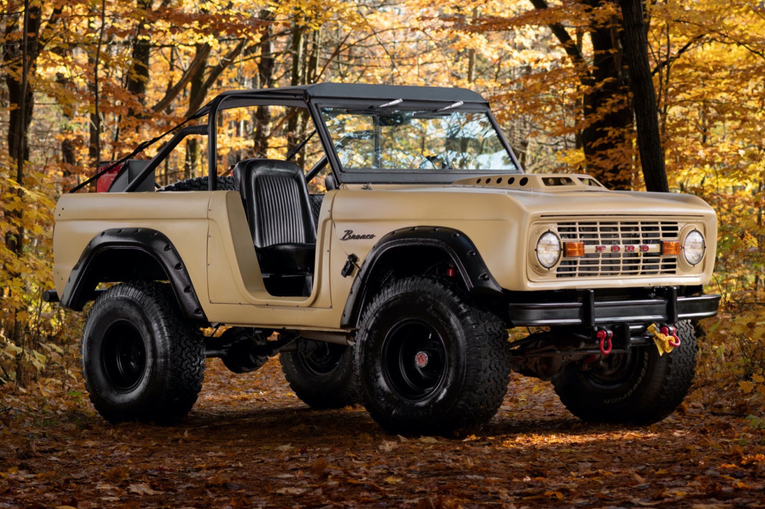 Ford bronco vi Ford bronco vi