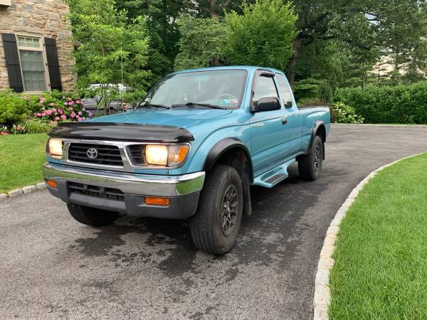 For Sale - 1995.5 5 Speed Tacoma in Metallic Paradise Blue ...